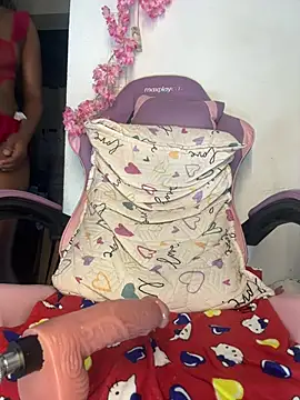 kendra_smiitch stripchat live cam model