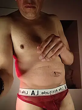 AlekNoir stripchat live cam model