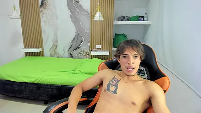 kenshi_roa stripchat live cam model