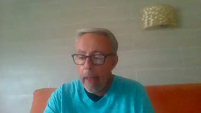 tuggy59 stripchat live cam model