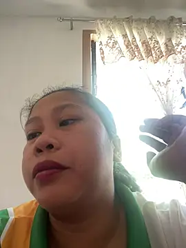 Pilipinalyn23 stripchat live cam model