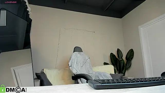 SofiRoce stripchat live cam model