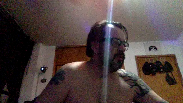 lashula stripchat live cam model