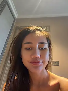 SweetThaiGirlfriend stripchat live cam model