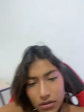 AMY-Wine stripchat live cam model