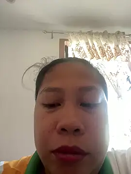 Pilipinalyn23 stripchat live cam model