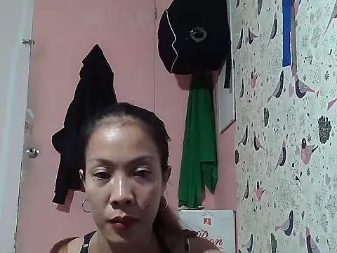 EricaDesires stripchat live cam model