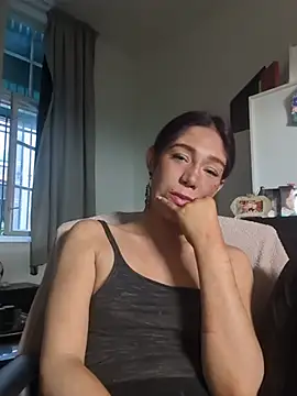 Kastella_x stripchat live cam model