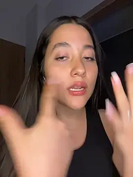 Nhefertary stripchat live cam model