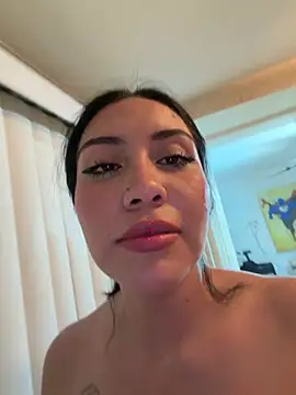 LunaAurora3 stripchat live cam model