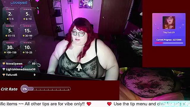 RileySynn stripchat live cam model