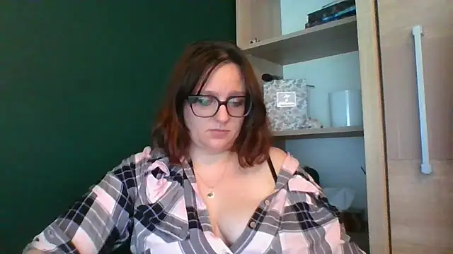 sensual_paris stripchat live cam model