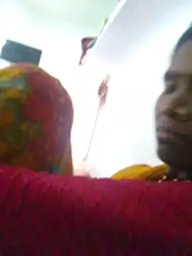 Hott_lakshmi stripchat live cam model