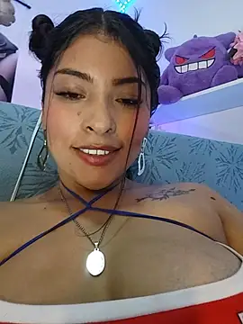 Fox_Roxxan stripchat live cam model
