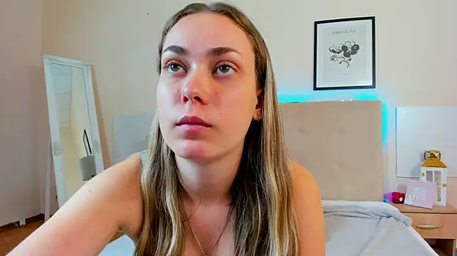MelanieCuty stripchat live cam model