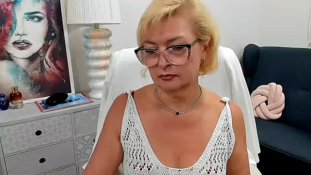 luna_xfantasy stripchat live cam model