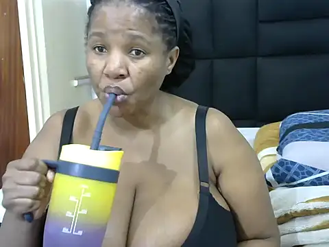 BustyBoobs_86 stripchat live cam model