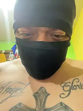 khorny5e stripchat live cam model