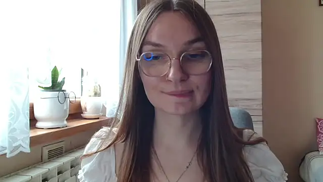 LooveELLYx stripchat live cam model