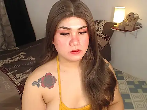 JayraFRESH stripchat live cam model