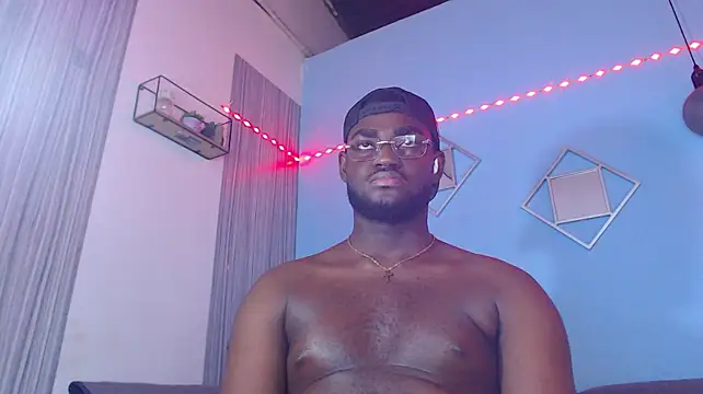 eebony_stallion stripchat live cam model