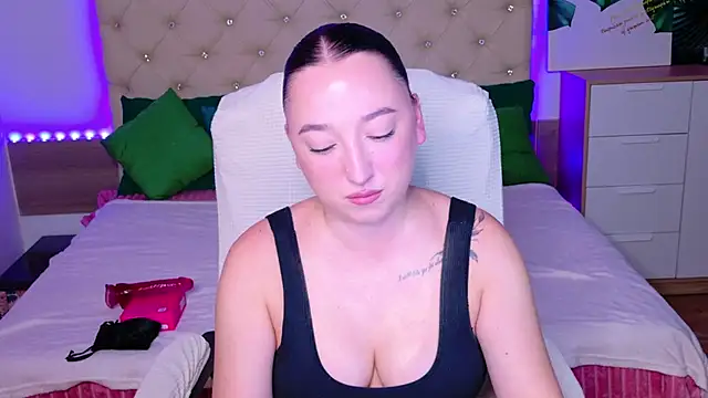 AVA_MAXIMUS stripchat live cam model