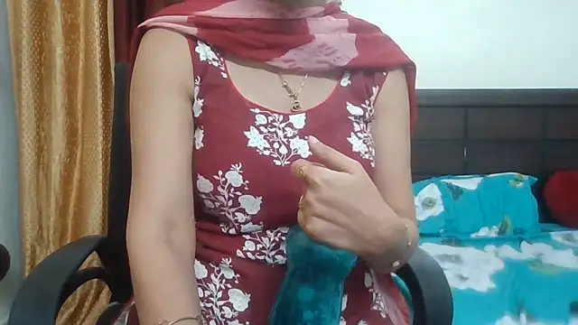 Sexy_iknoor stripchat live cam model