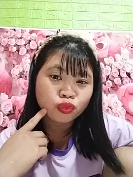 Xuka_lyss stripchat live cam model