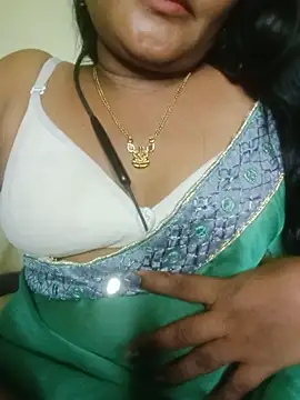 varsha_teluguu stripchat live cam model