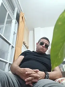 chicoguapo8 stripchat live cam model