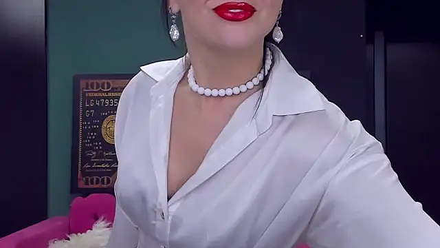 BellaRowan stripchat live cam model