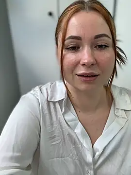 dreams4u stripchat live cam model