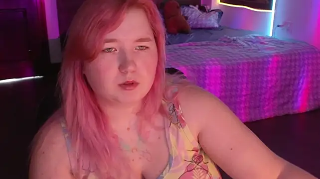 PlushyDevil stripchat live cam model