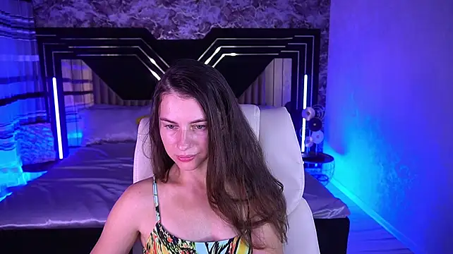 LittleJulii stripchat live cam model