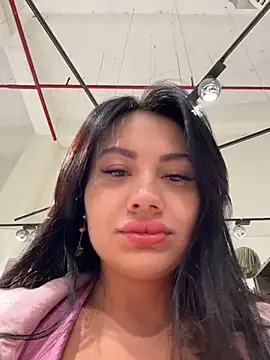 Wet__Bunny stripchat live cam model