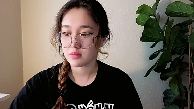 Jennatyan stripchat live cam model
