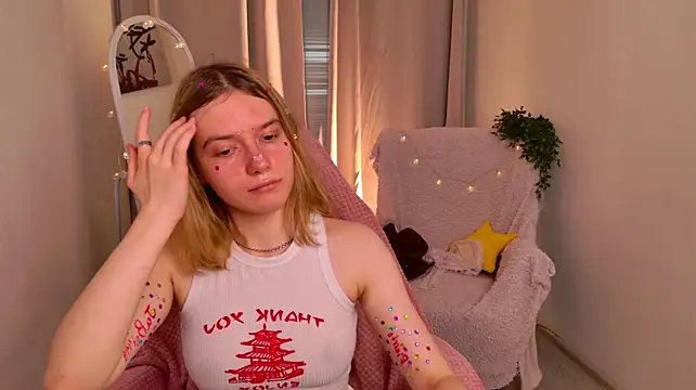 MilanaRayy stripchat live cam model