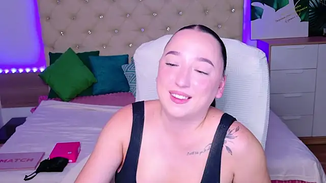 AVA_MAXIMUS stripchat live cam model