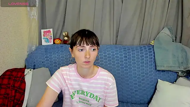 TayanaJons stripchat live cam model