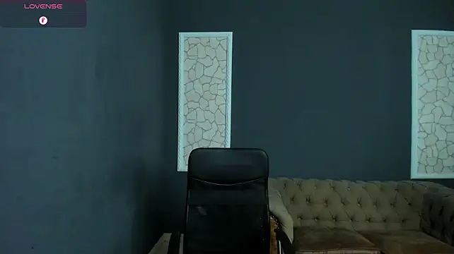 BrianHunts stripchat live cam model