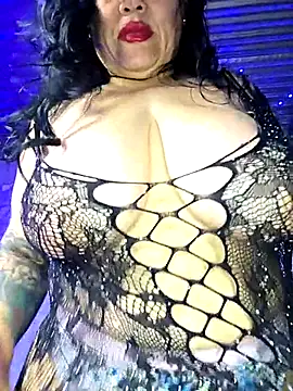 kittyhotass1 stripchat live cam model