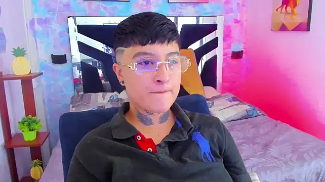 abby_thompson____ stripchat live cam model