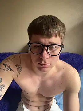 SoulenBounty stripchat live cam model