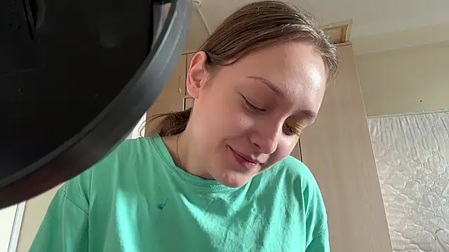 ShereeRepetowski stripchat live cam model
