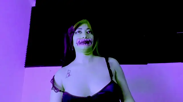 AkaliD stripchat live cam model