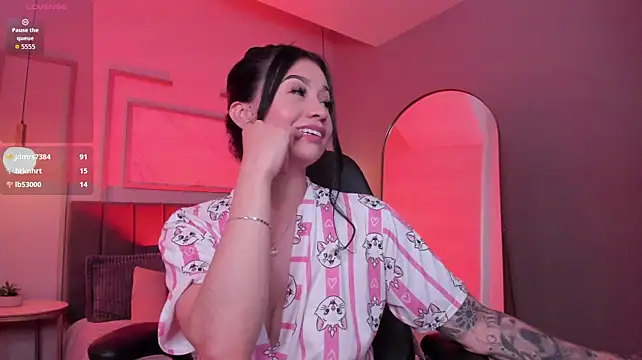 Nahome_Kuperth stripchat live cam model