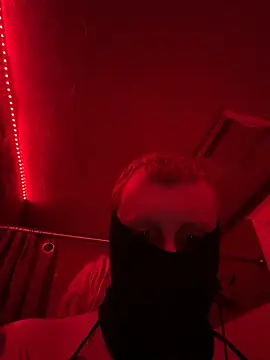 Loyaltybeforeroyalty stripchat live cam model