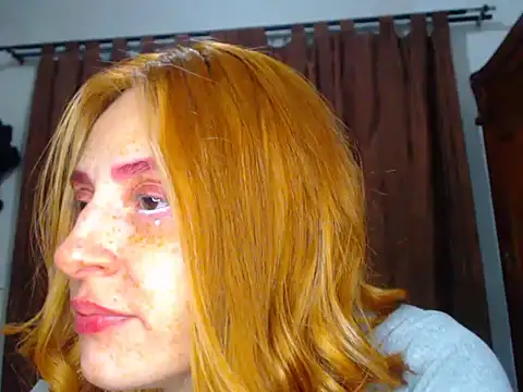 Redhead_incandy stripchat live cam model
