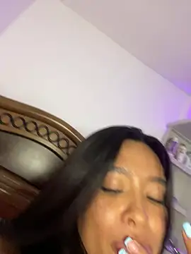 cristina1800 stripchat live cam model