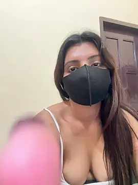 _01ruhi stripchat live cam model